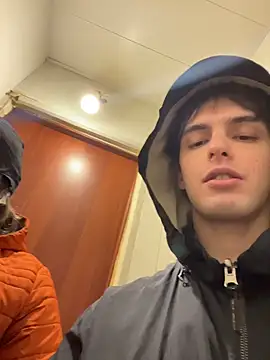 desiredude9 live sex cam