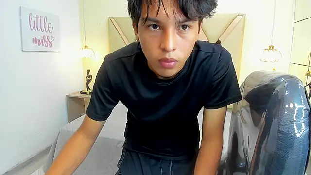 StiwenTwink's cam snapshot