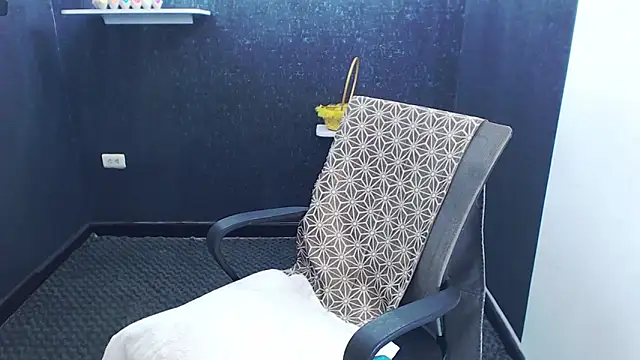 Kerverr_'s cam snapshot