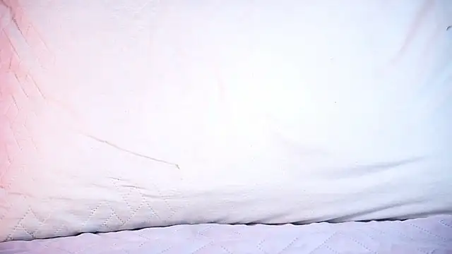 ambar_rosse25's cam snapshot