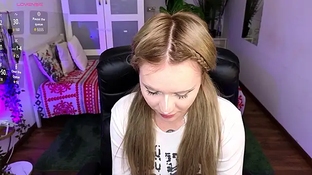 kitten_murray_'s cam snapshot