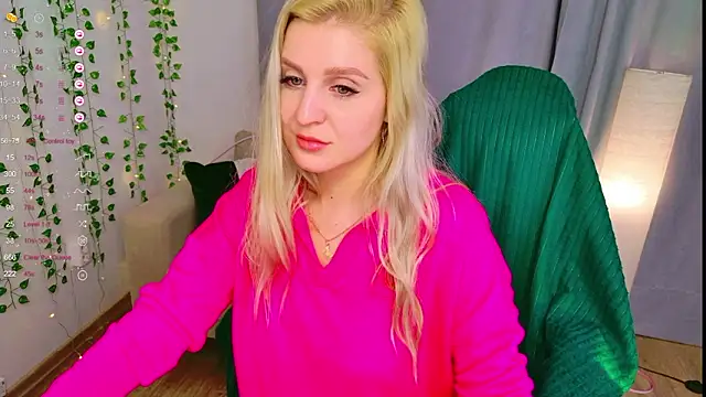 cold_blondie's cam snapshot