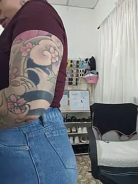 KatInk's cam snapshot