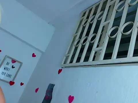 laleska_montenegro's cam snapshot