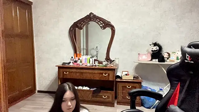 CrunchBerries's cam snapshot