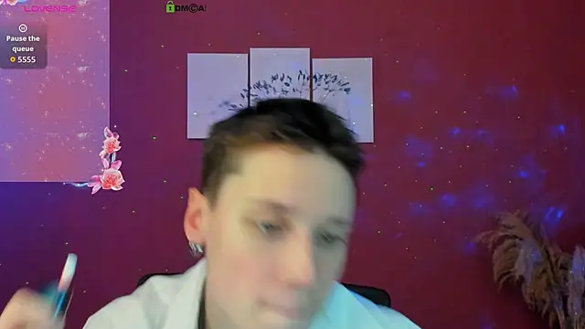 emi_fade's cam snapshot