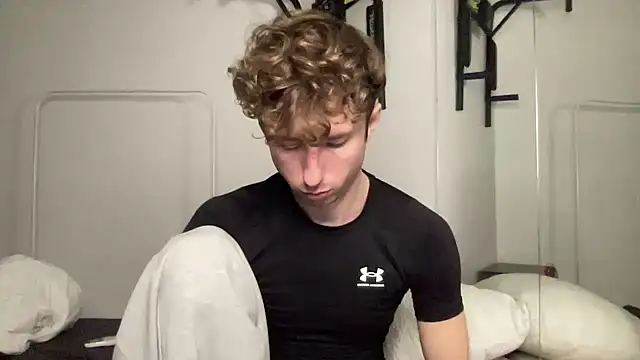 heyhoneyalex's cam snapshot