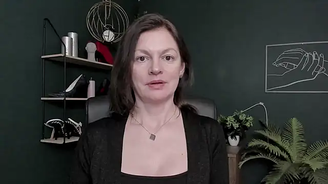 VivianWILD's cam snapshot