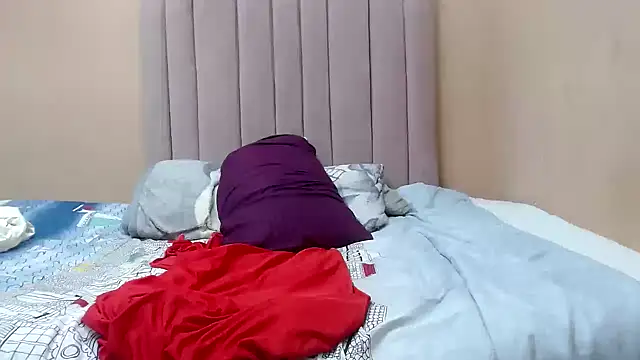 ThickDiva99's cam snapshot