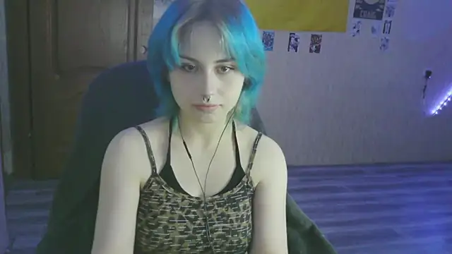 LeisaHopperstad's cam snapshot