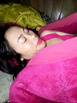 CoMay003's cam snapshot