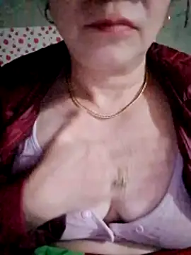 small-house123's cam snapshot