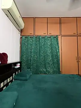 Sirishateluguammai's cam snapshot