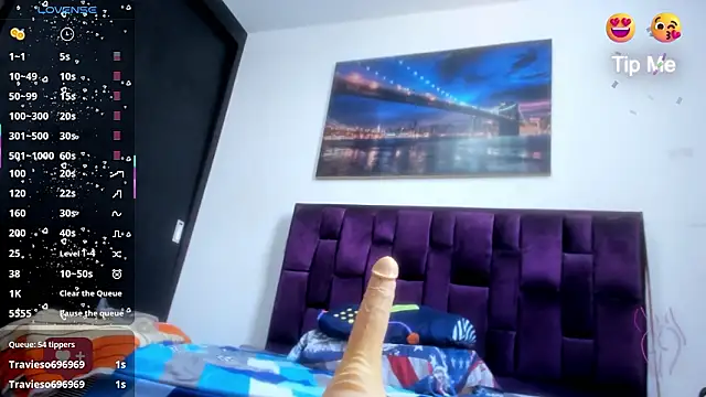 Alicia_Whitee's cam snapshot