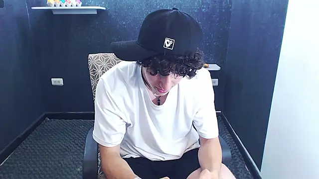 Kerverr_'s cam snapshot