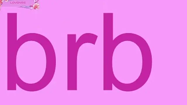 KellyMoussi's cam snapshot