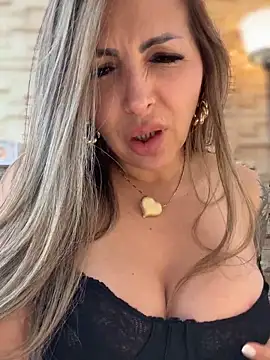 _Abril-Office1 live sex cam