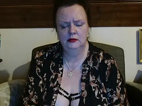 TiffanyMature's cam snapshot