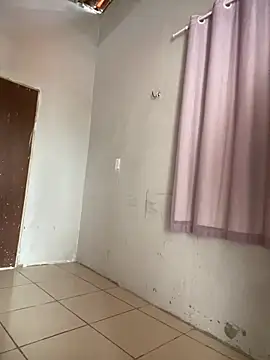 Morenabronzeadatrans live sex cam