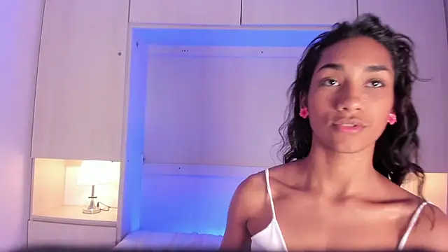 AnahiCollins live sex cam