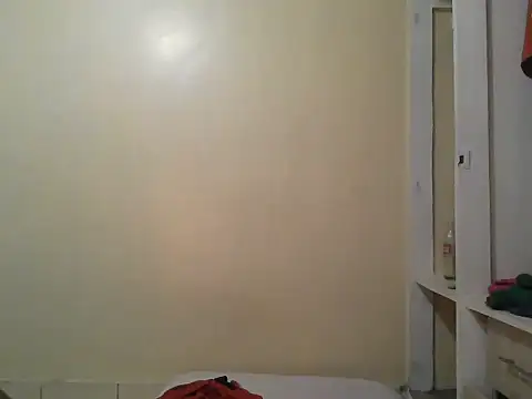 SheSwallowsItAll's cam snapshot