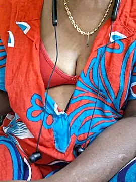 Tamil--Rani's cam snapshot