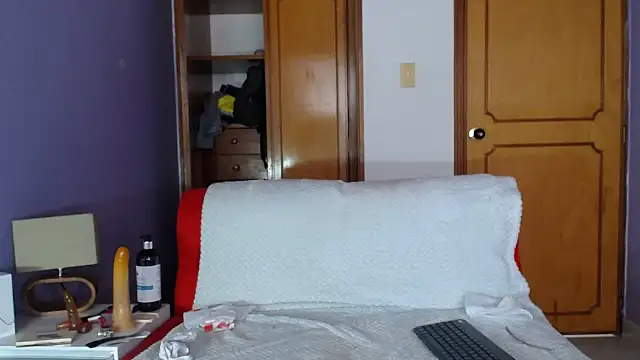 sophia_ny's cam snapshot