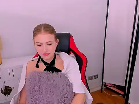 KattyXLovely's cam snapshot