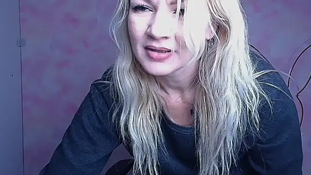 Madonna_Fire's cam snapshot