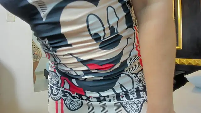 bella_bread's cam snapshot