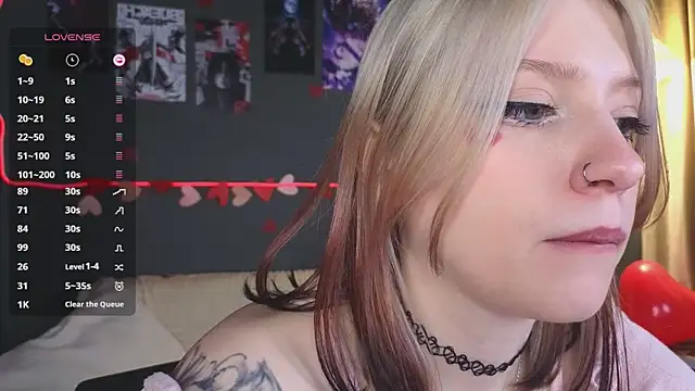 arielabradberry's cam snapshot