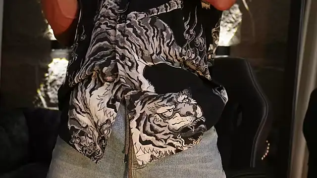 DannSaenz's cam snapshot