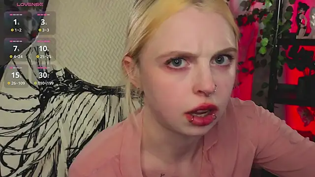 ElvenQueen's cam snapshot