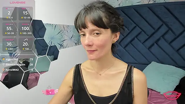 Valery_More__'s cam snapshot