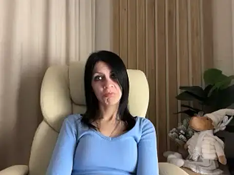 InjaAtHome's cam snapshot