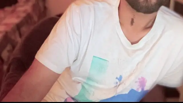 MakeMeAwareAah's cam snapshot