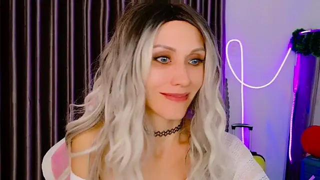 betty_xoxoo's cam snapshot