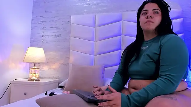 Aria_thompson_12's cam snapshot