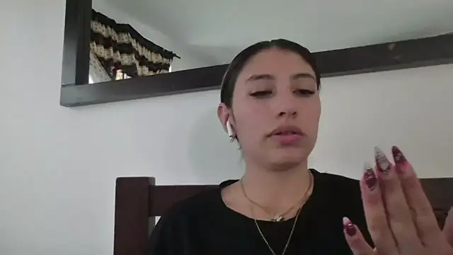 AliceTeenager___'s cam snapshot