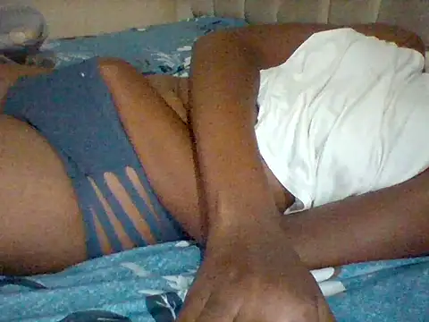 Ntombizodwa10's cam snapshot