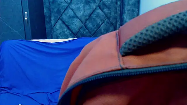 barby_jones25's cam snapshot