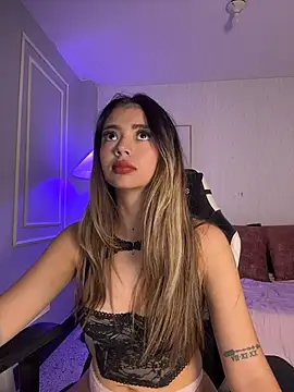 HoneyMollyX's cam snapshot