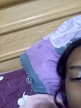 loveofpetitegirls34's cam snapshot