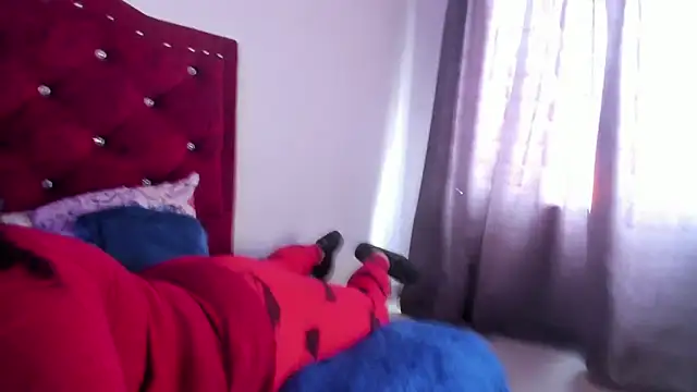 sexy_diablaa's cam snapshot