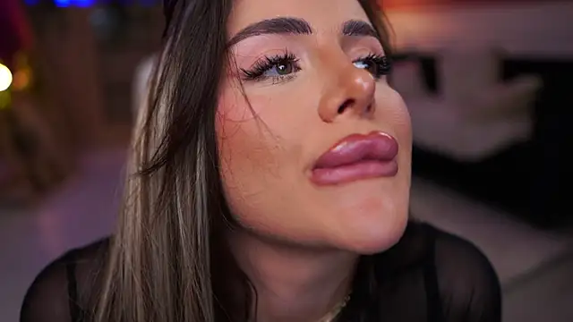 AshleySinn live sex cam