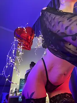 bigJuicyPussy live sex cam