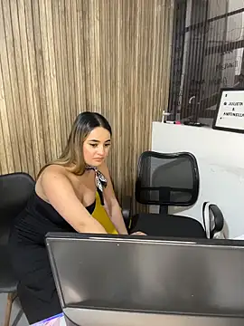 Antonella_Julieta live sex cam