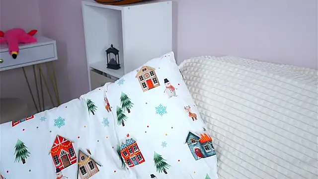 SunnivaCovil live sex cam