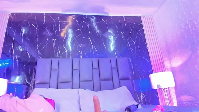 BustyGlow live sex cam