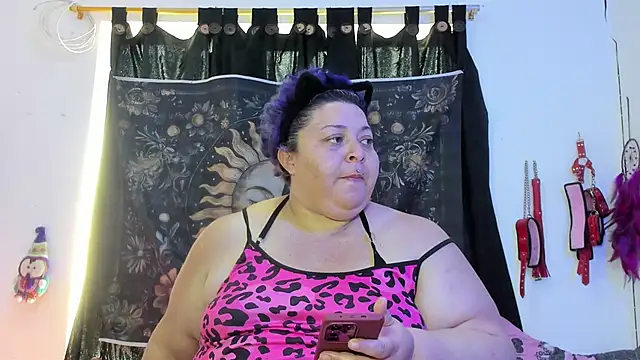 QUEEN_MANDY_BBW live sex cam
